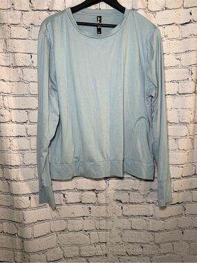 Lukka. Blue long sleeve. Size XL
